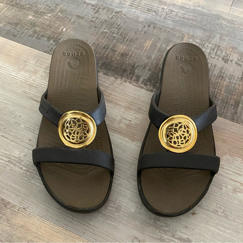 Crocs women’s sandals